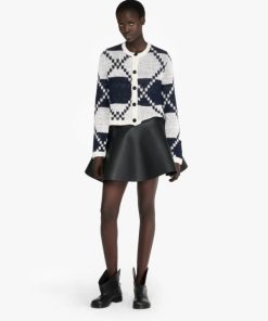 Theoutfitco.shop196aecc022 2