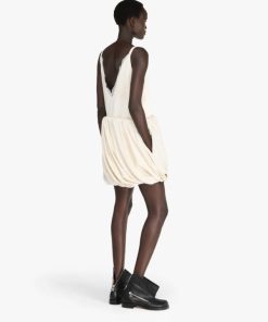 Theoutfitco.shop7e42b713db 3